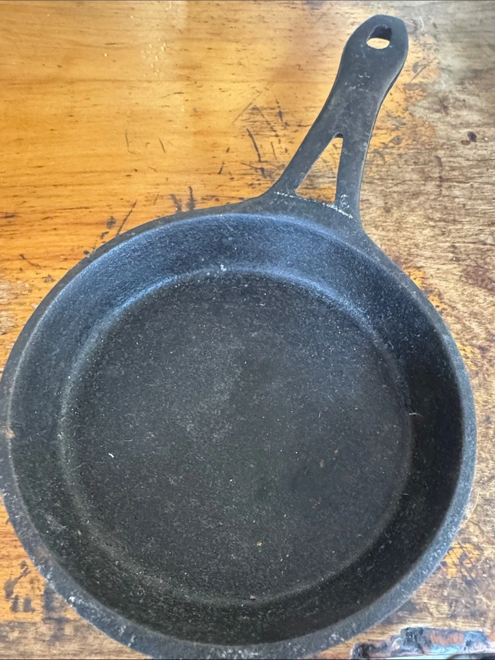 Seasoned Black Cast Iron Skillet - Durable Everyday Fry Pan
